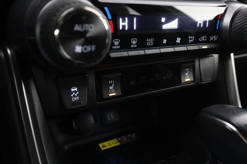 Toyota RAV4 bild 26