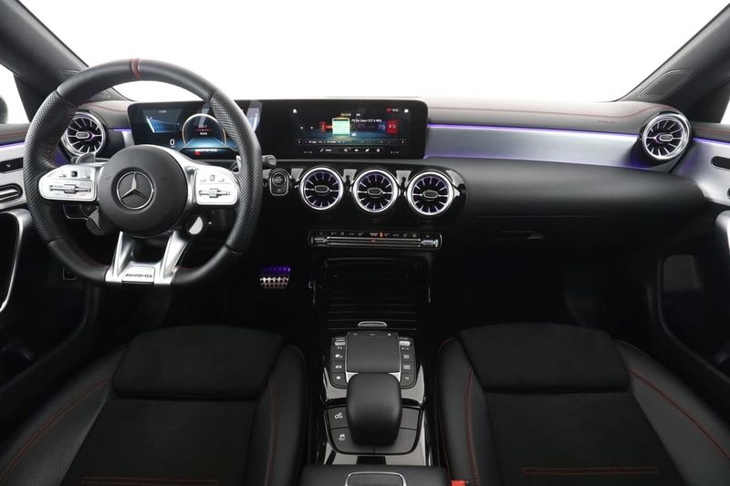 Mercedes CLA35 AMG bild 13