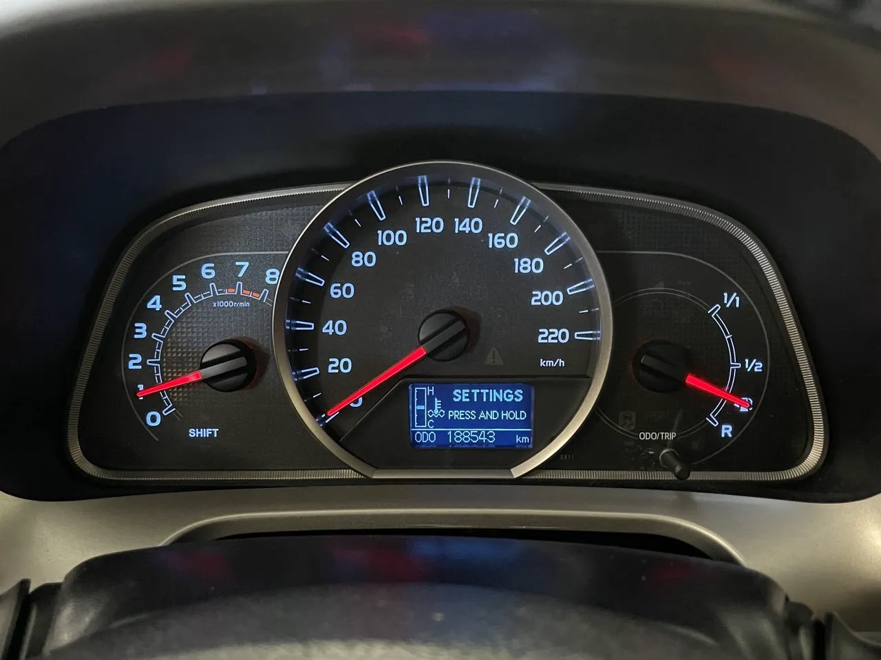 Vehicle image 16