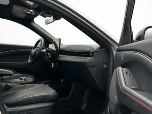 Ford Mustang Mach-E bild 30