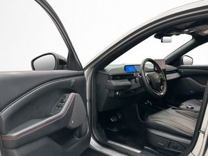 Ford Mustang Mach-E bild 11