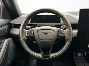 Ford Mustang Mach-E bild 16