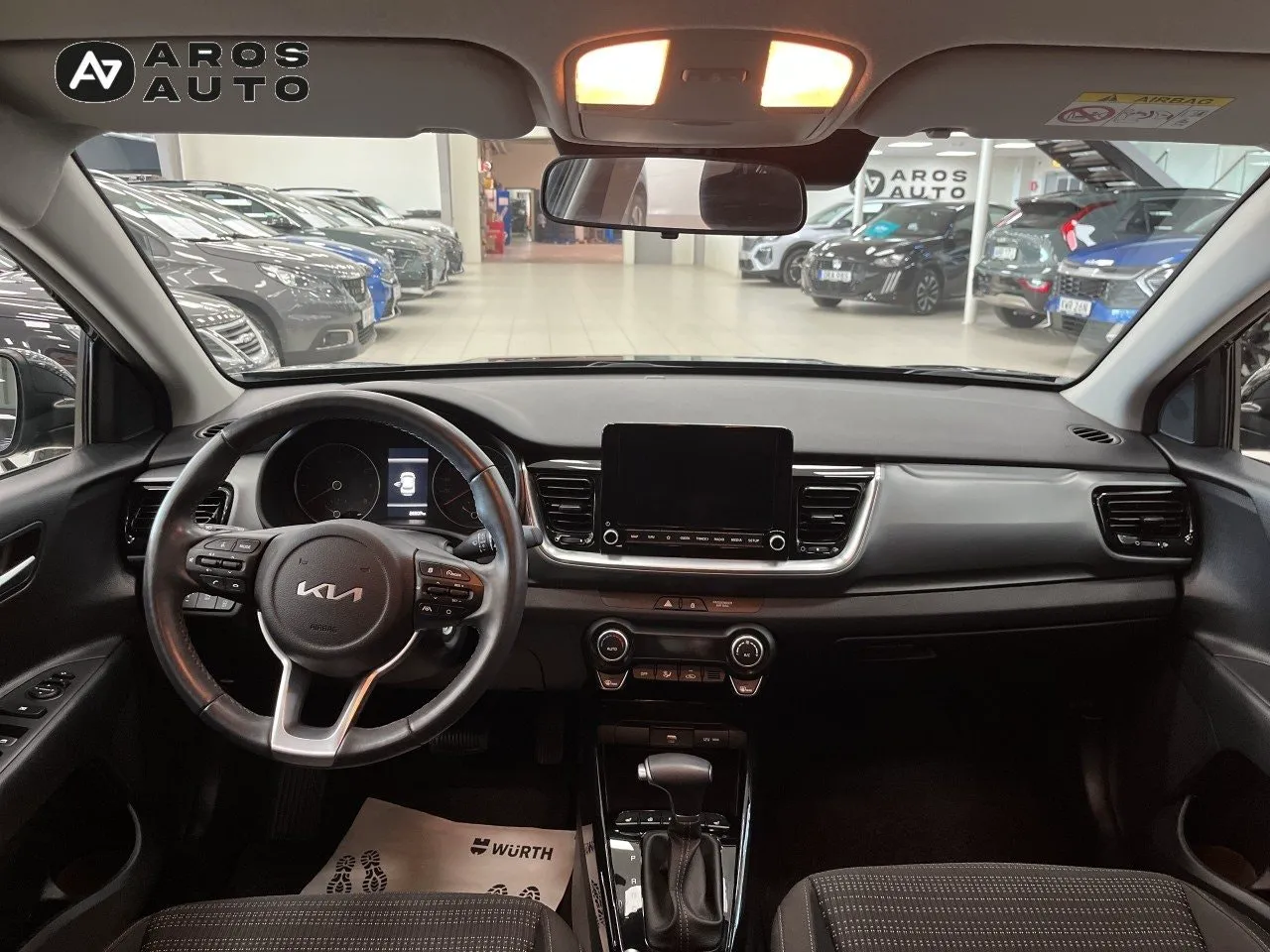 Vehicle image 6