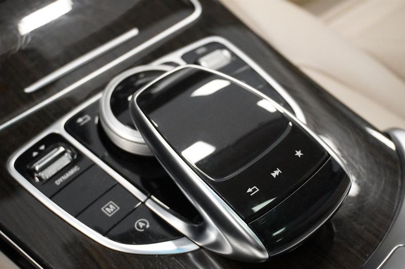 Mercedes GLC250 bild 25