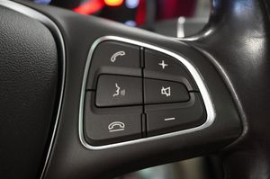 Mercedes GLC250 bild 19