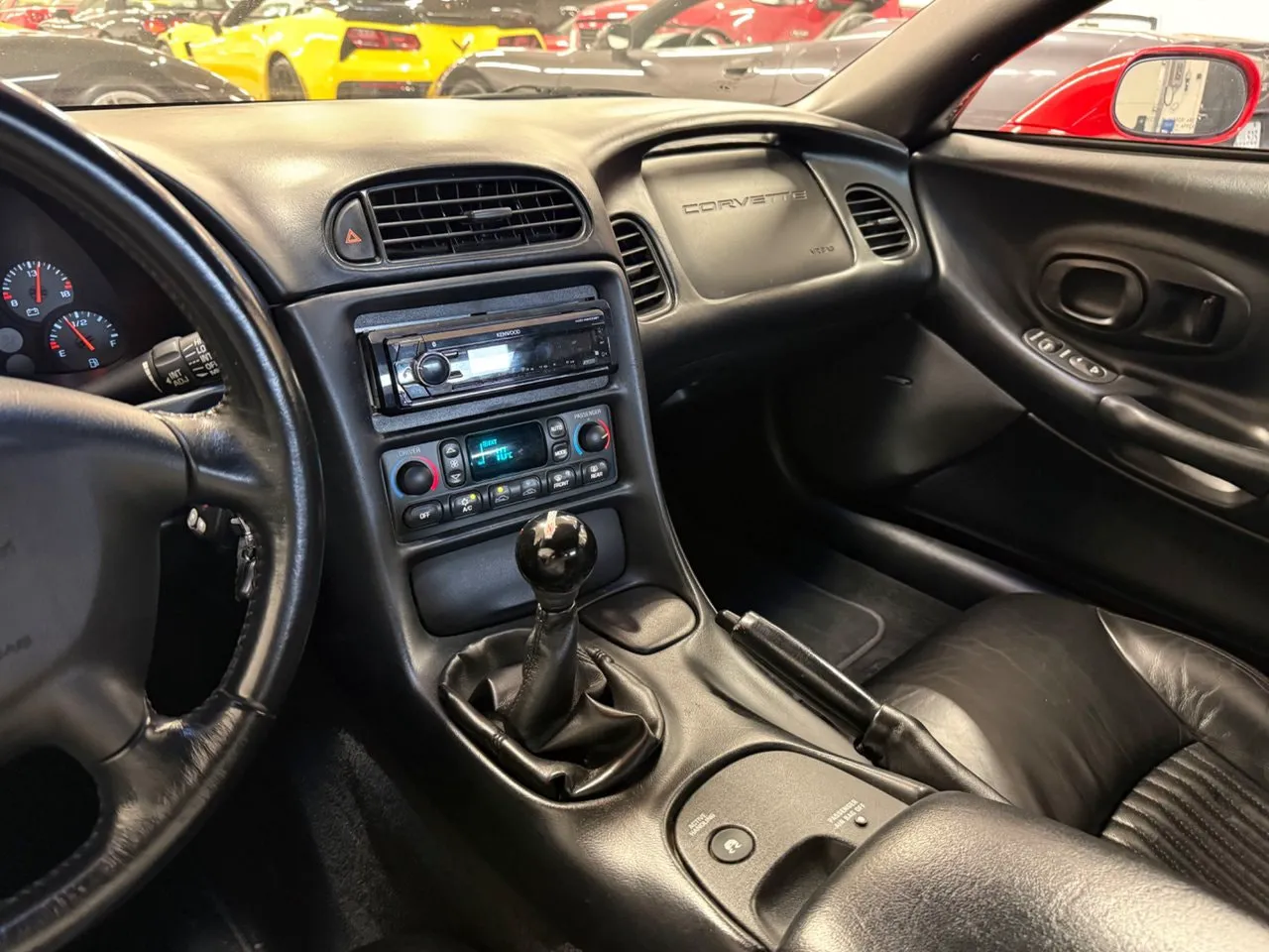 Vehicle image 25