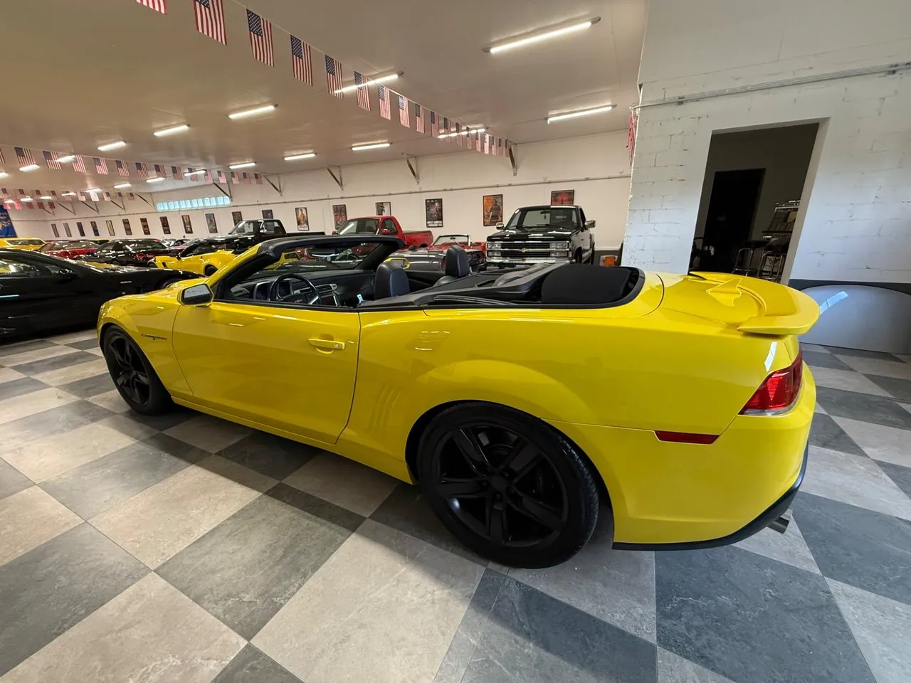 Vehicle image 7