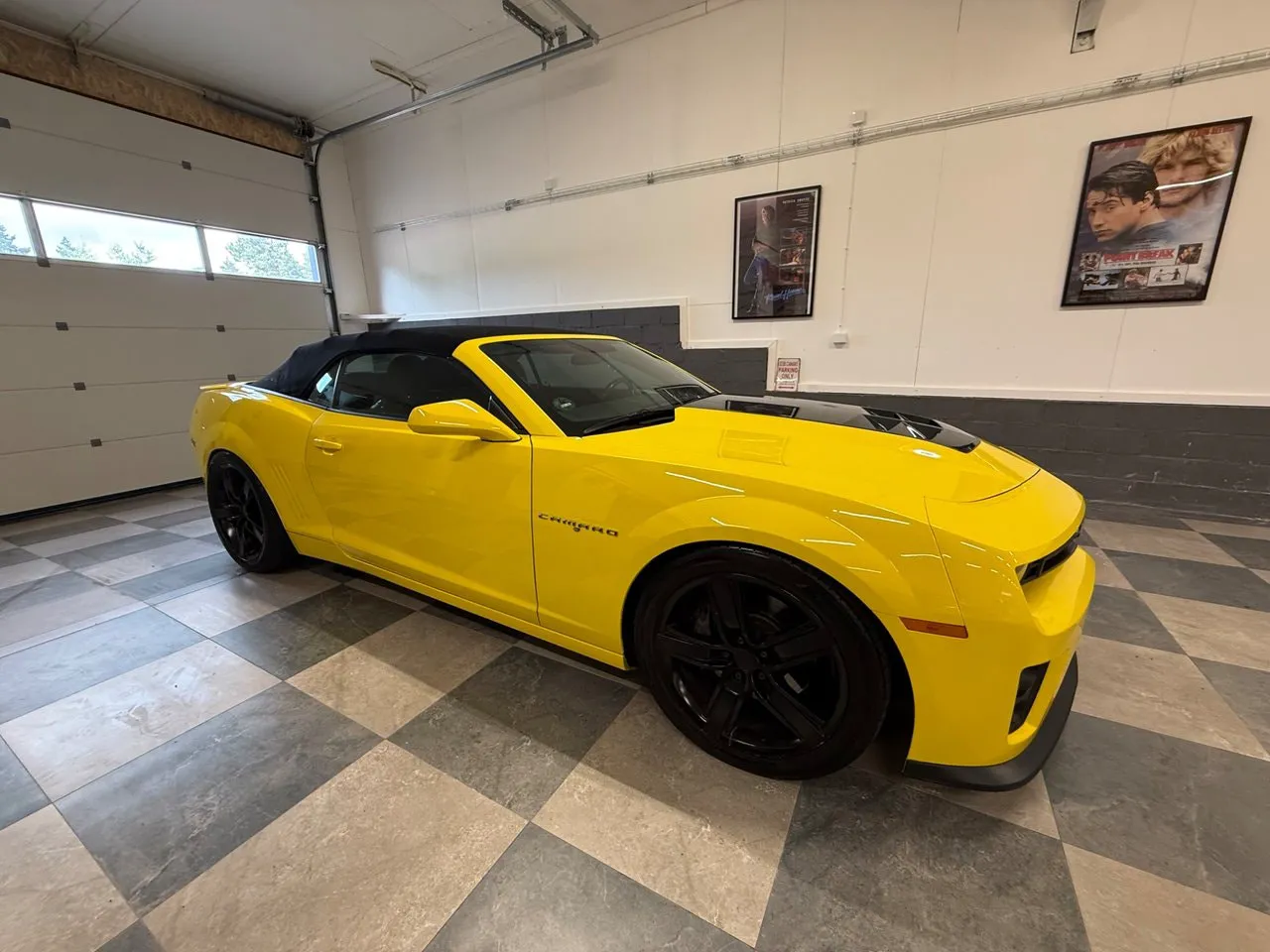 Vehicle image 21