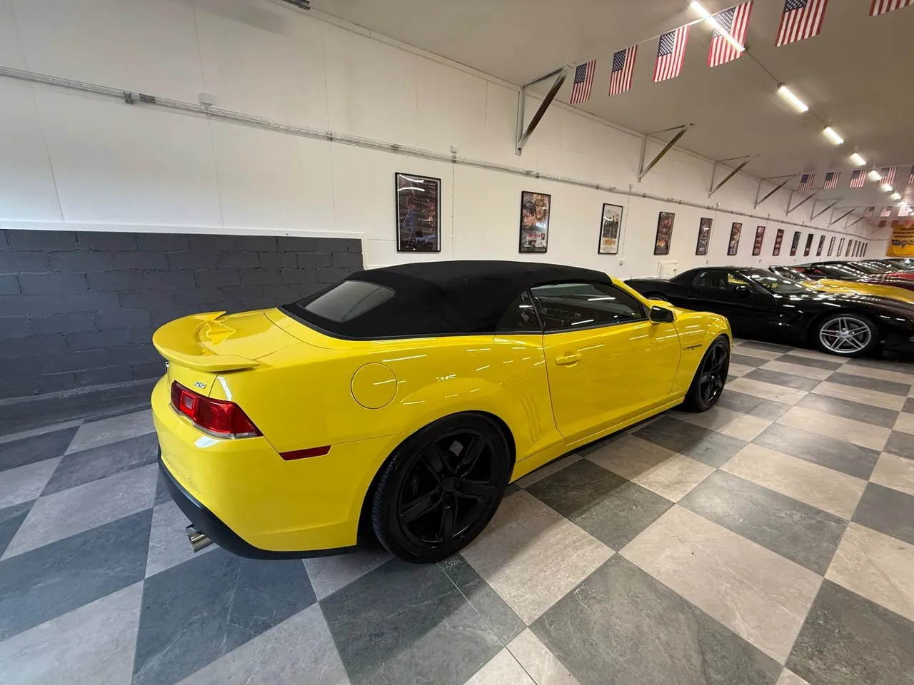 Vehicle image 22