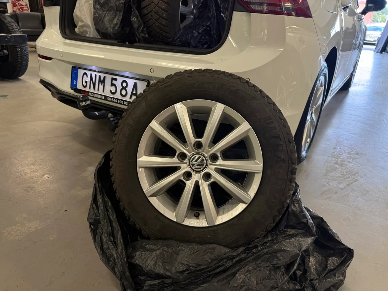 Vehicle image 22