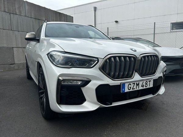 BMW X6 M50i 530hk | Panorama | Massage | Dragkrok |Värmare - 2020