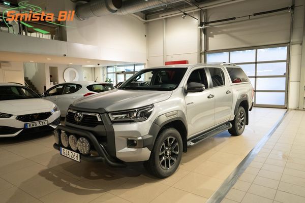 Toyota Hilux 2.8 AWD Invincible HUNTER KÅPA LÄDER JBL EXTRALJUS MOMS - 2023