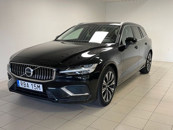 Volvo V60 Recharge T6 II Core Edition - 2024