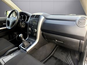 Suzuki Grand Vitara bild 11