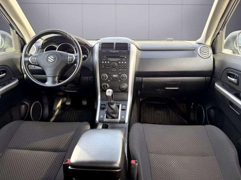 Suzuki Grand Vitara bild 12