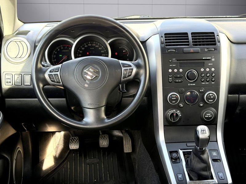 Suzuki Grand Vitara bild 15