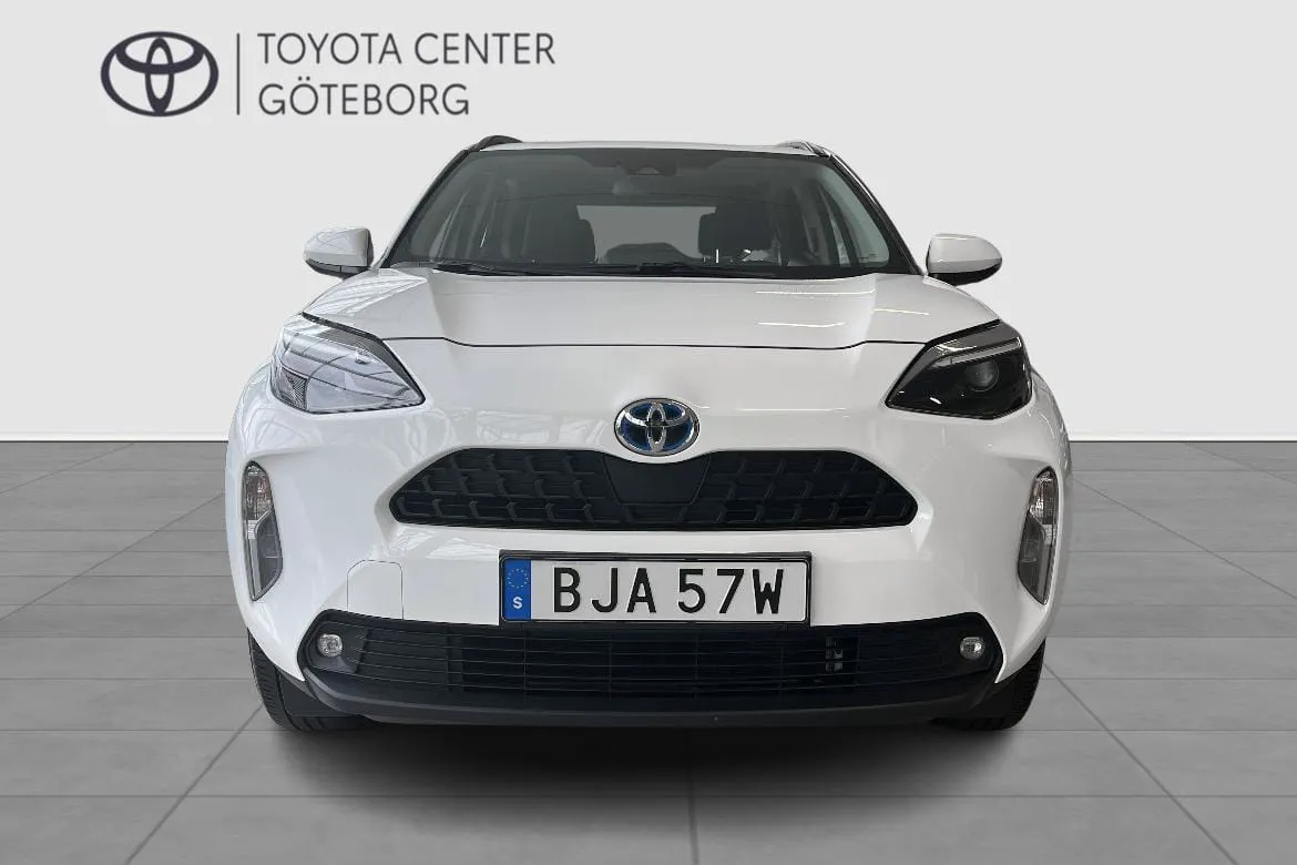 Vehicle image 7