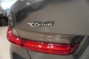BMW 320 bild 15