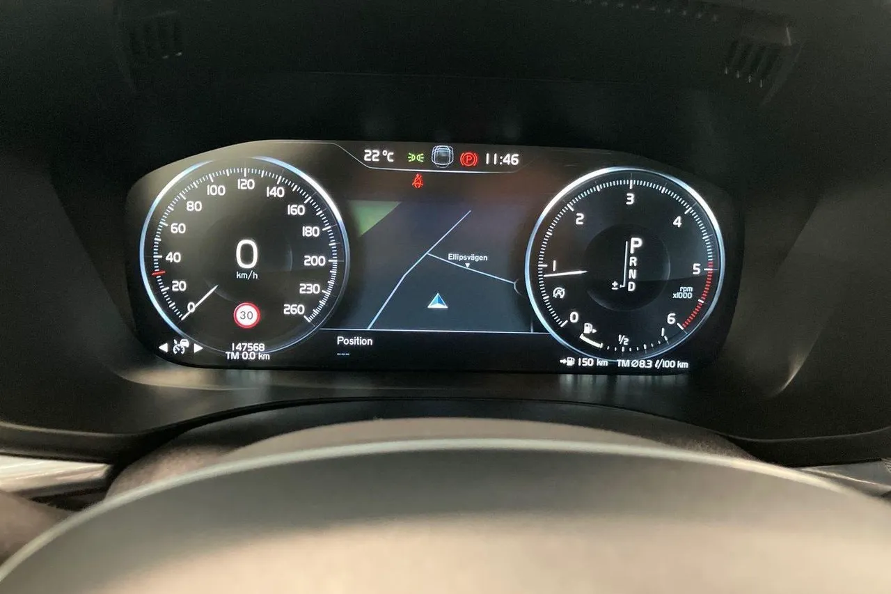 Vehicle image 14