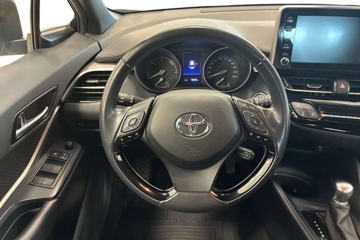 Vehicle image 8