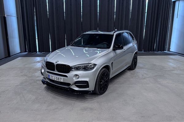 BMW X5 M50d |M Sport|Ultimate|B&O|Skärmar|Softclose - 2018
