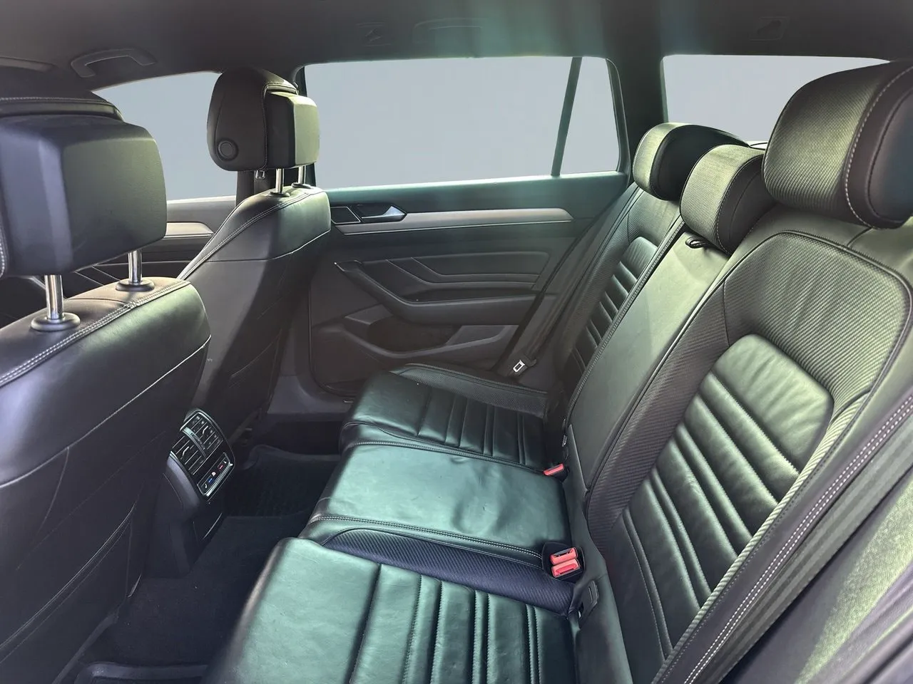 Volkswagen Passat bild 13