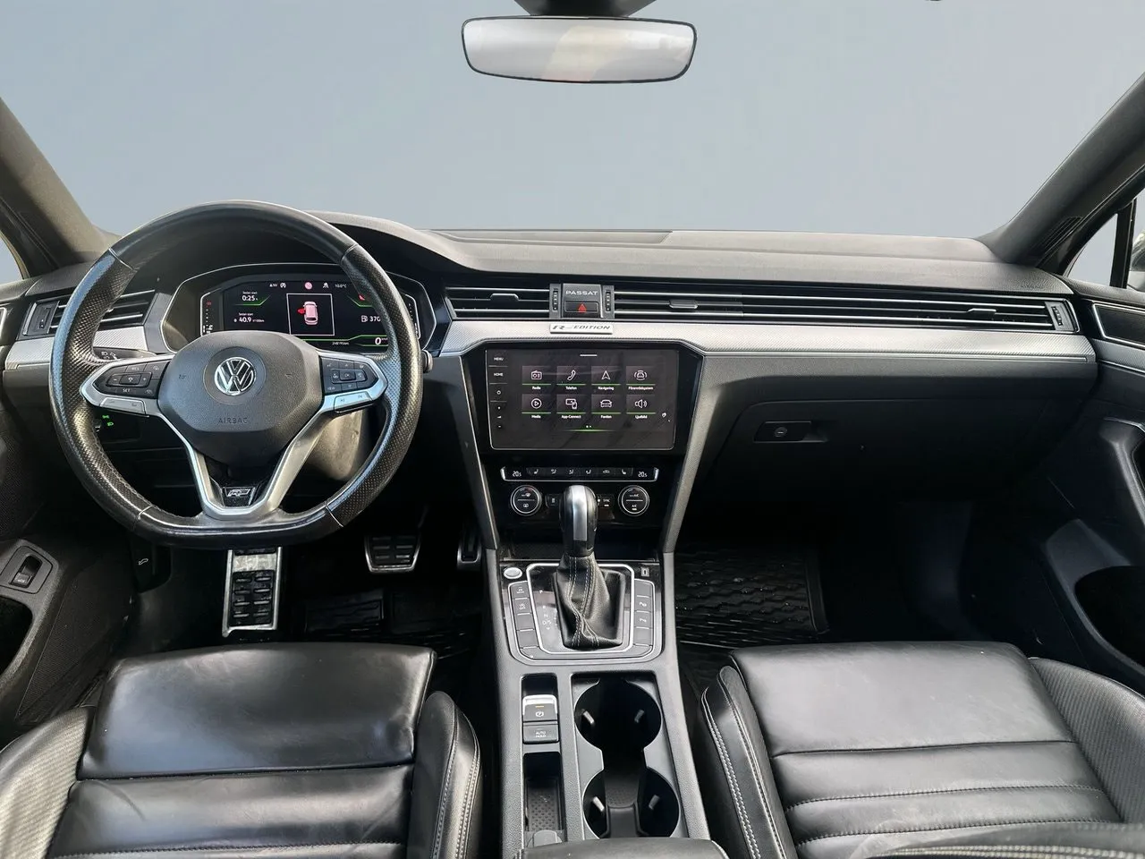 Volkswagen Passat bild 8