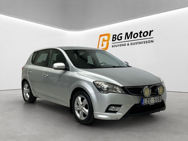 Kia Cee´d cee'd 1.6 CRDi 128HK PDC/Bluetooth/RÄNTEKAMPANJ - 2012