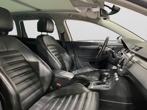 Volkswagen Passat bild 10