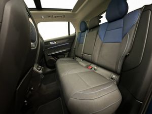 Lynk & Co 01 bild 17