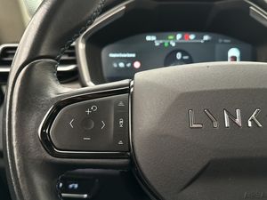 Lynk & Co 01 bild 20
