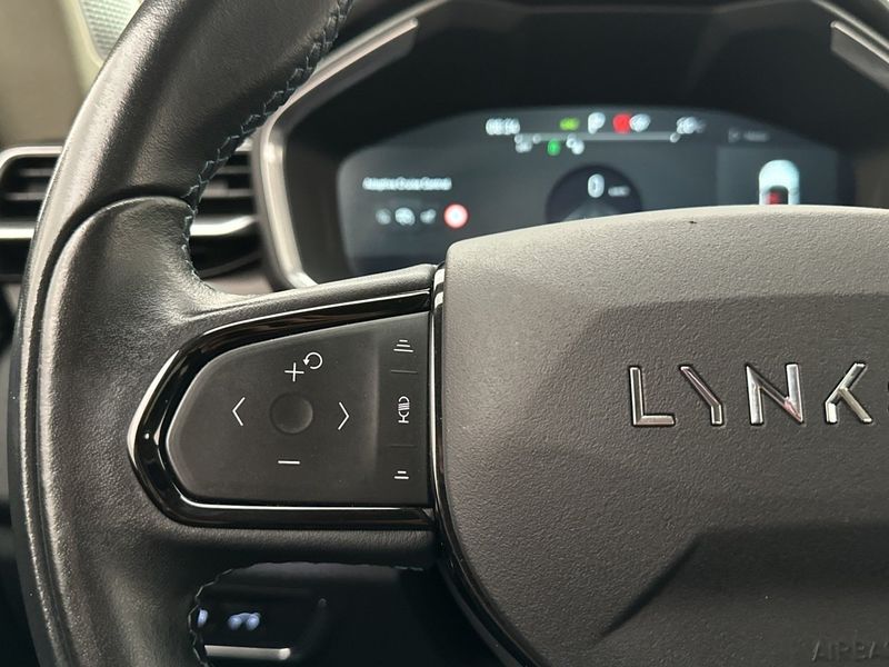 Lynk & Co 01 bild 20