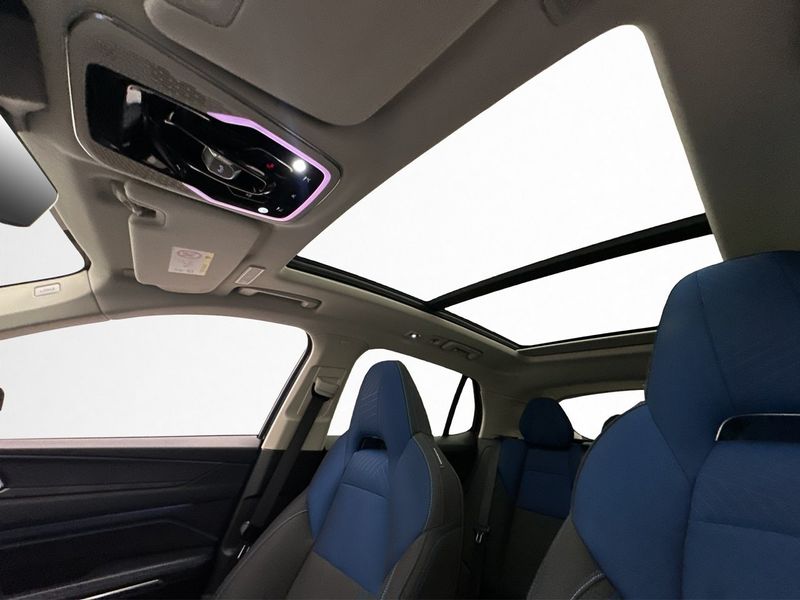 Lynk & Co 01 bild 18