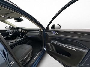 Lynk & Co 01 bild 16