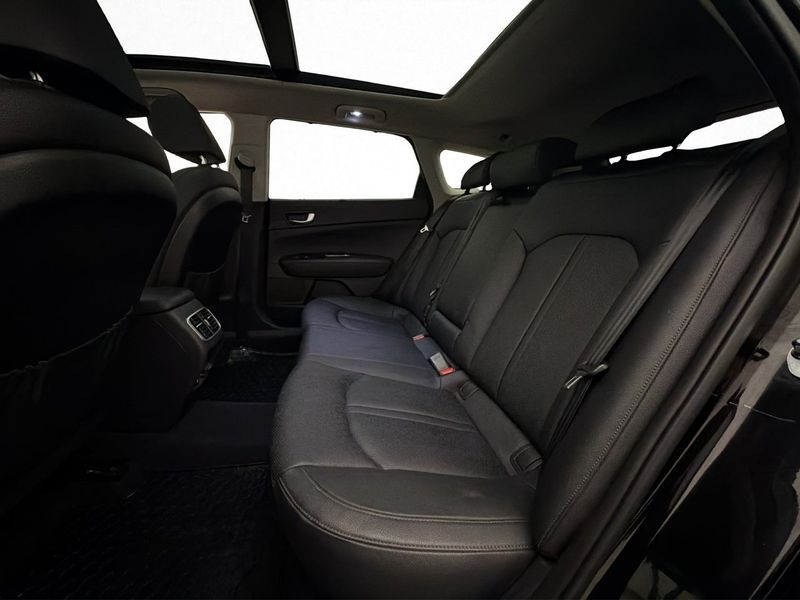 Kia Optima bild 17