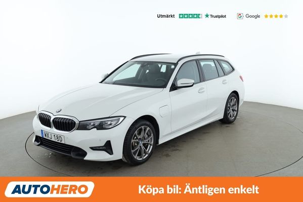 BMW 330 e Touring Sport line / CarPlay, Rattvärme - 2021