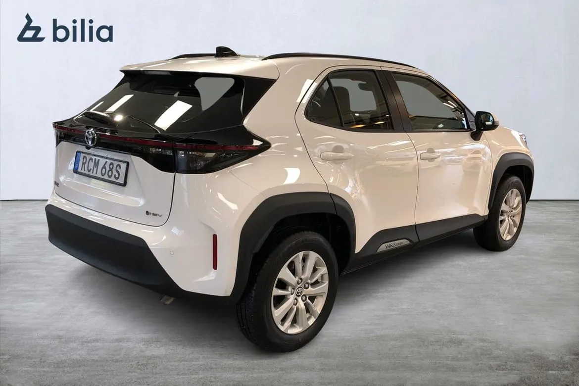 Vehicle image 18