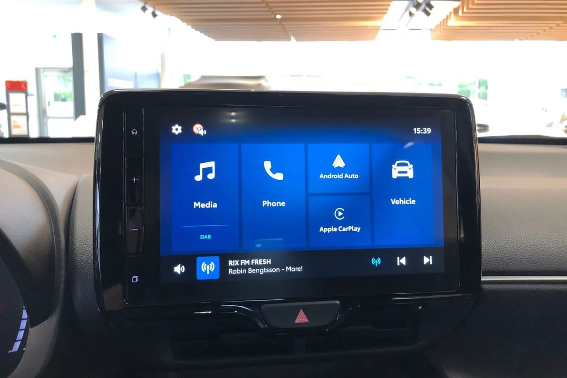 Vehicle image 14