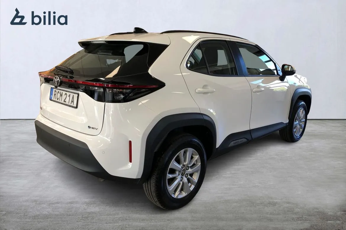 Vehicle image 18