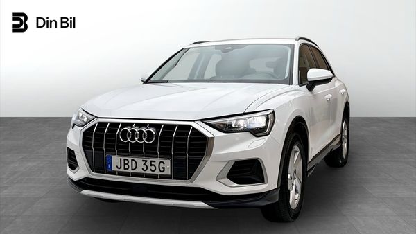 Audi Q3 35 TFSI 150HK Carplay P-Värmare Drag - 2025