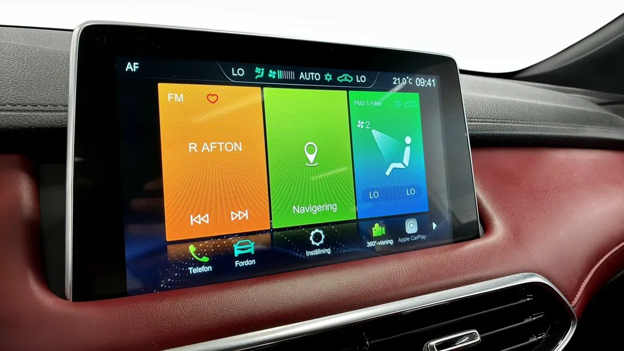 Vehicle image 13