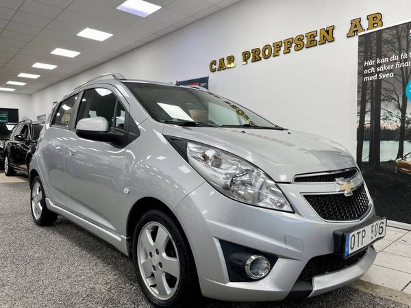 Chevrolet Spark 1.2 Manuell 82hk , NY BESIKTAD U A , NY SERVAD . - 2012