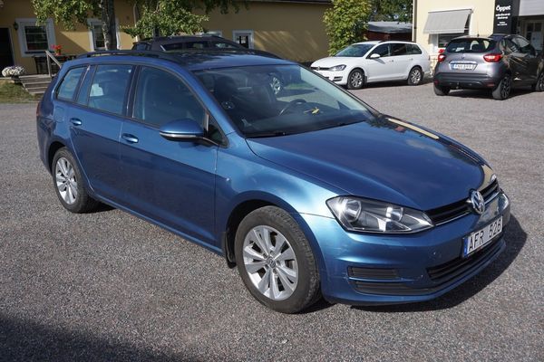 Volkswagen Golf Sportscombi 1.6 TDI Drag M-Värmare Ny kamrem - 2014