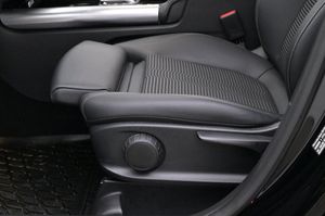 Mercedes GLA250 bild 13