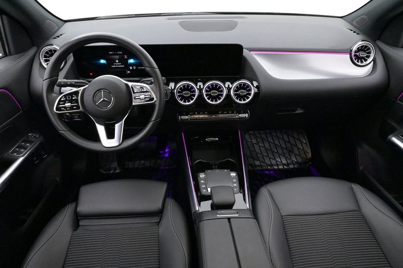 Mercedes GLA250 bild 6