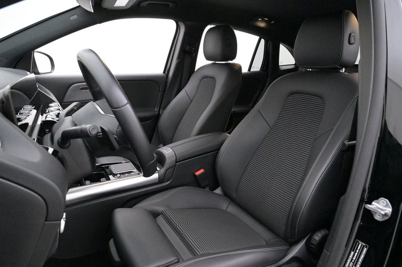 Mercedes GLA250 bild 10