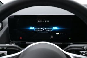 Mercedes GLA250 bild 9