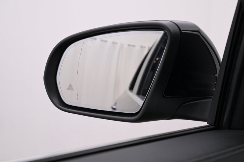 Mercedes GLA250 bild 24