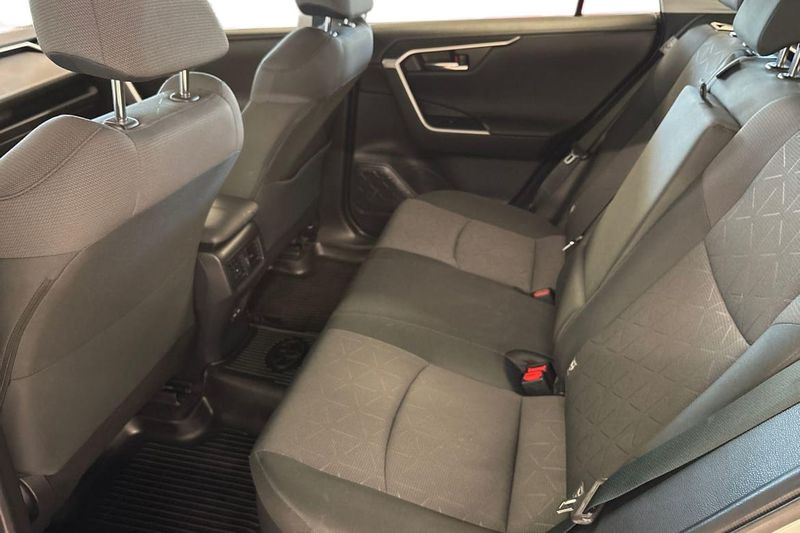 Toyota RAV4 bild 13
