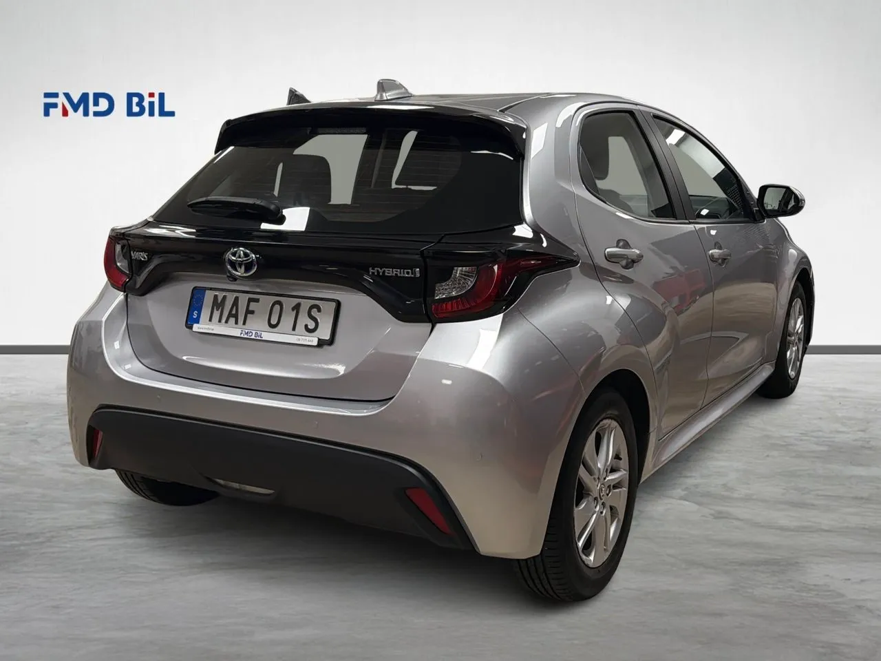 Vehicle image 4